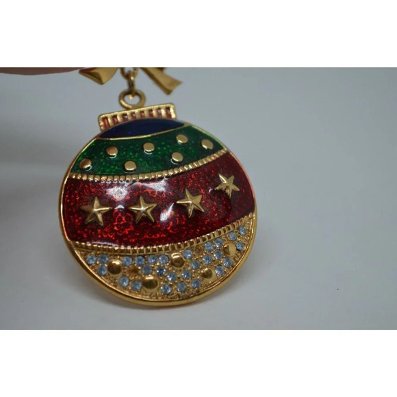 Christmas Ornament Enamel Brooch Dangle Pin Xmas Gold Tone 2" Vtg  Costume - Picture 3 of 9